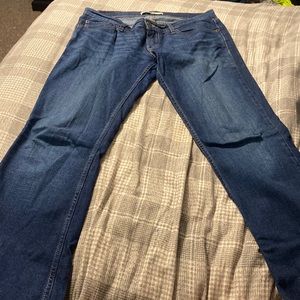 Levi size 9 fit and flare jeans
